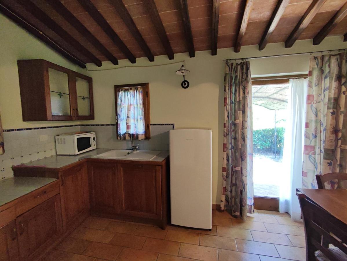 Agriturismo Santa Cristina กัมบาสซี แตร์เม ภายนอก รูปภาพ